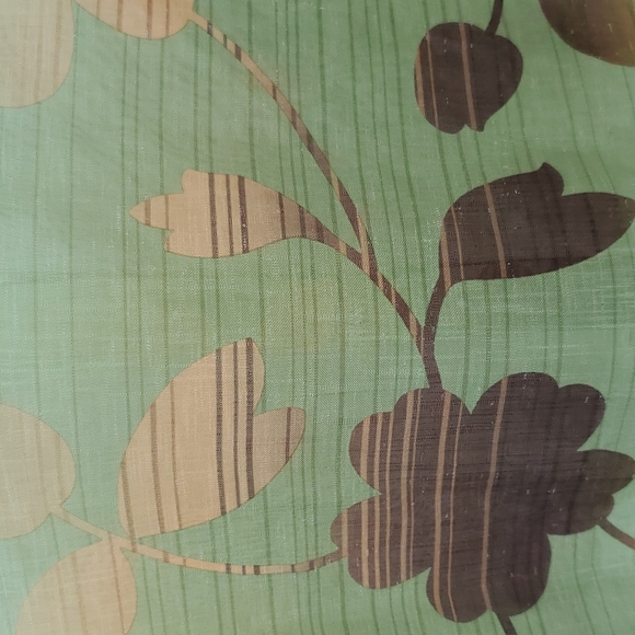 3/$30 Alfred Dunner Semi-Sheer Button Down Top - Picture 3 of 6